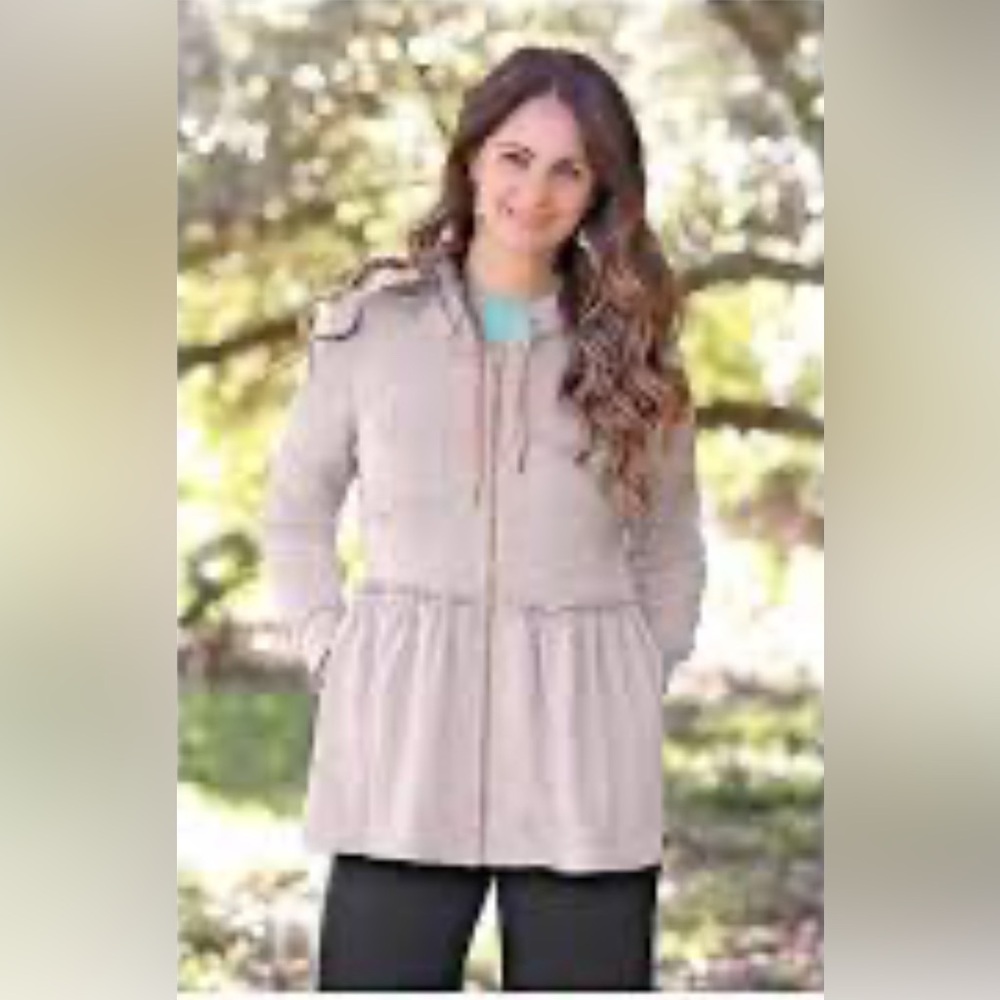 Matilda Jane Good Hart Gray Grey Ruffle Whimsical Hoodie Sweatshirt Women’s M